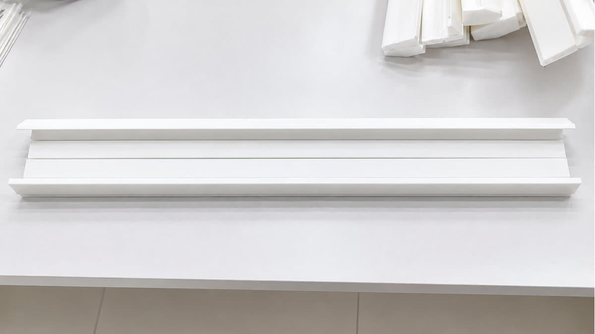 Renjia silicone product reference for How We Designed a Silicone Stove Gap Cover for Black and White Retail Lines