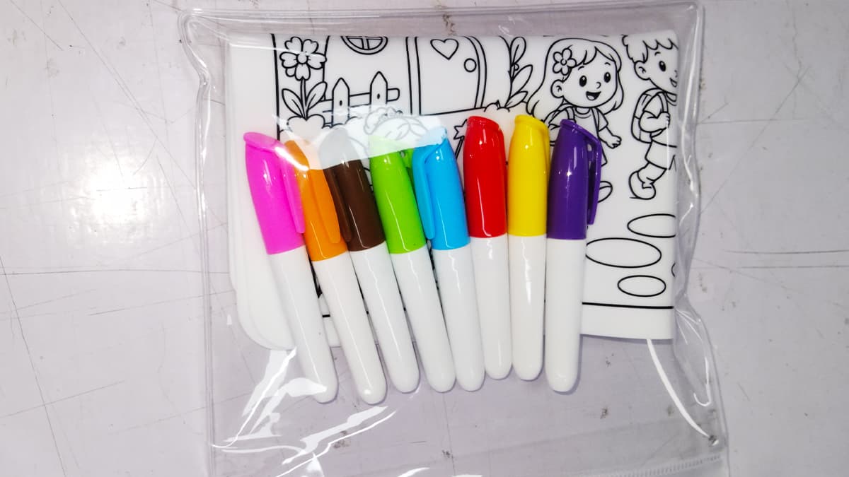 Washable marker set packed with a custom silicone coloring mat